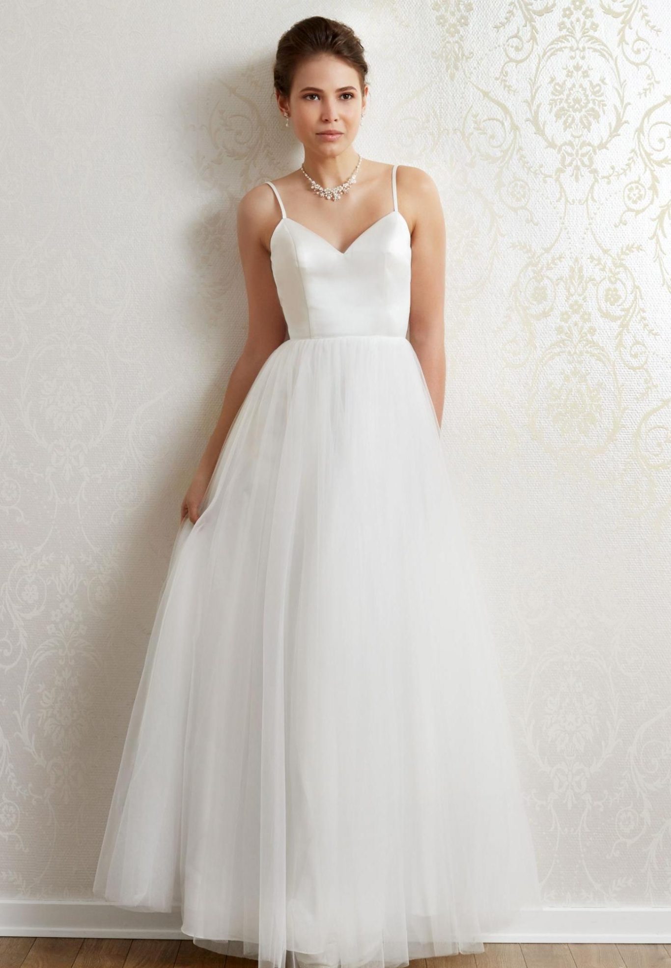 3747 Pink Size 16 Now £200!